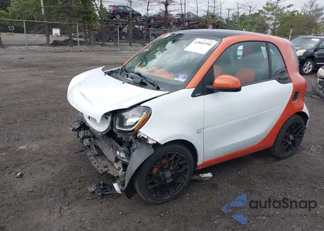 2016 Smart Fortwo из США, поврежденный, VIN WMEFJ5DAXGK054834